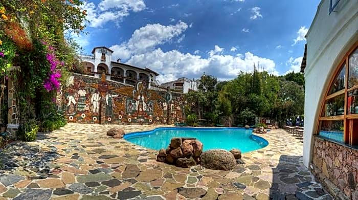 Posada de la Mision, Hotel Museo y Jardin