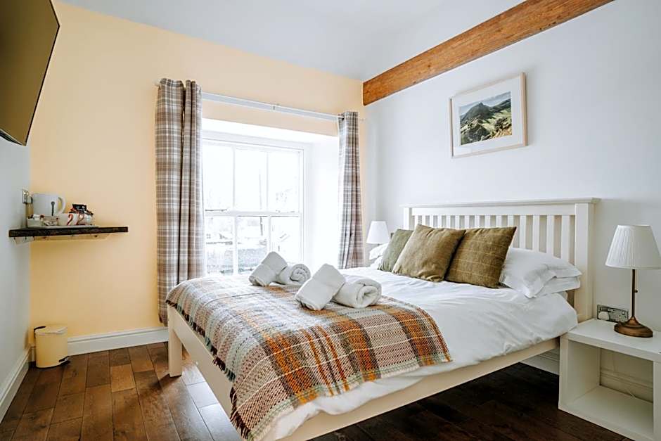 The Greyhound Inn Warslow