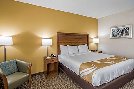 King Room - Accessible/Non-Smoking