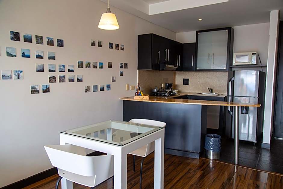Hotel 104 Art Suites