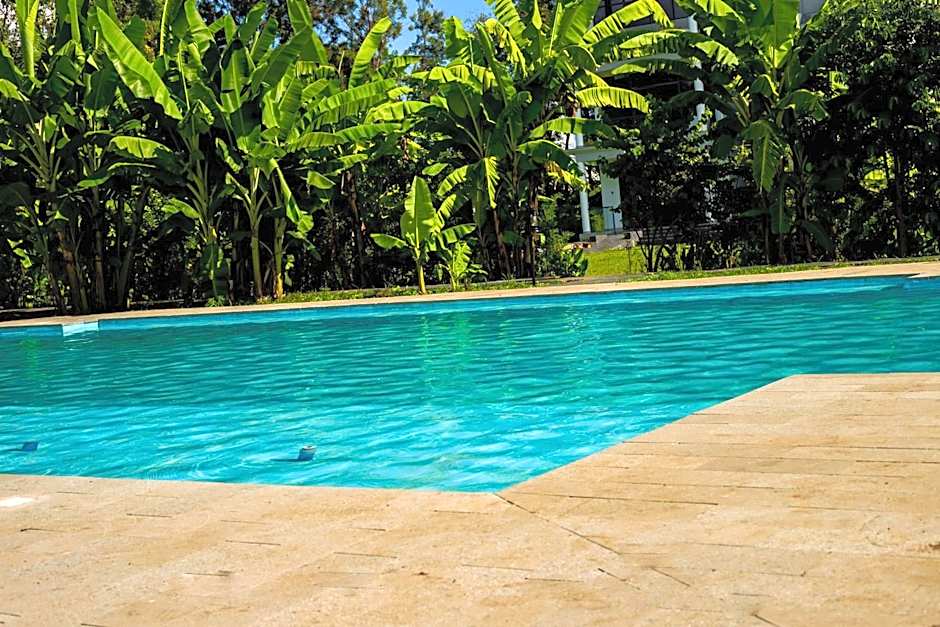 Shose Farmhouse Chalets & Campsite