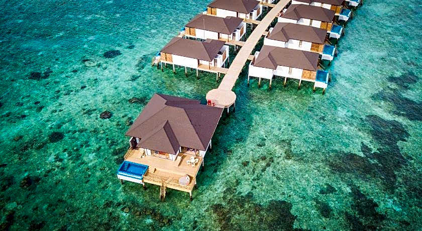 ROBINSON NOONU - All Inclusive                                                            