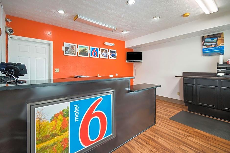 Motel 6-Parkersburg, WV