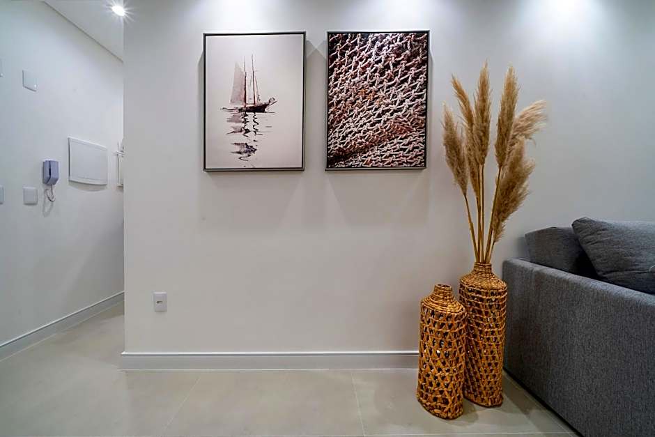 Barbados 302 - Excelente apartamento 02 suítes - À poucos metros da praia de Bombas - (Consultar serviços de roupa de cama e banho)