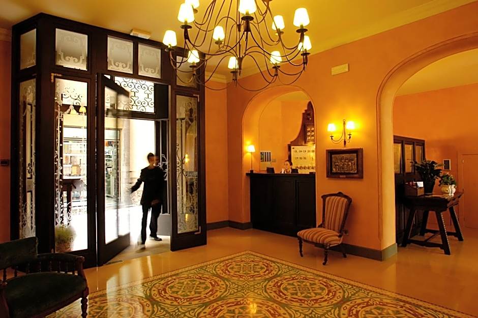 Bremon Boutique Hotel by Duquesa Hotels Collection