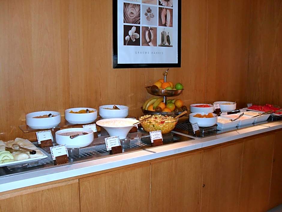 Napa Mermaid Hotel & Suites