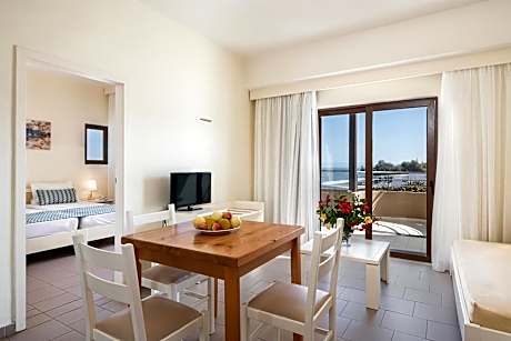 One-Bedroom Apartment with Sea View