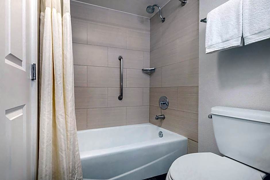 Hilton Grand Vacations on Paradise (Convention Center)