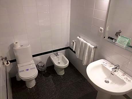 Quadruple Room (4 Adults)