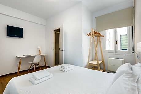 DOUBLE OR TWIN STANDARD ROOM