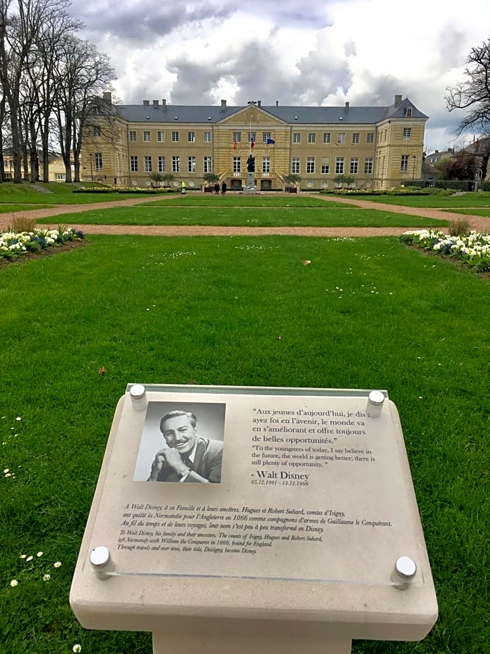 Villa kahlo Omaha Beach