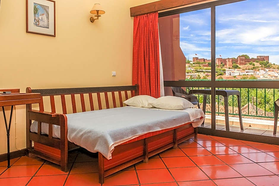 Hotel Colina Dos Mouros