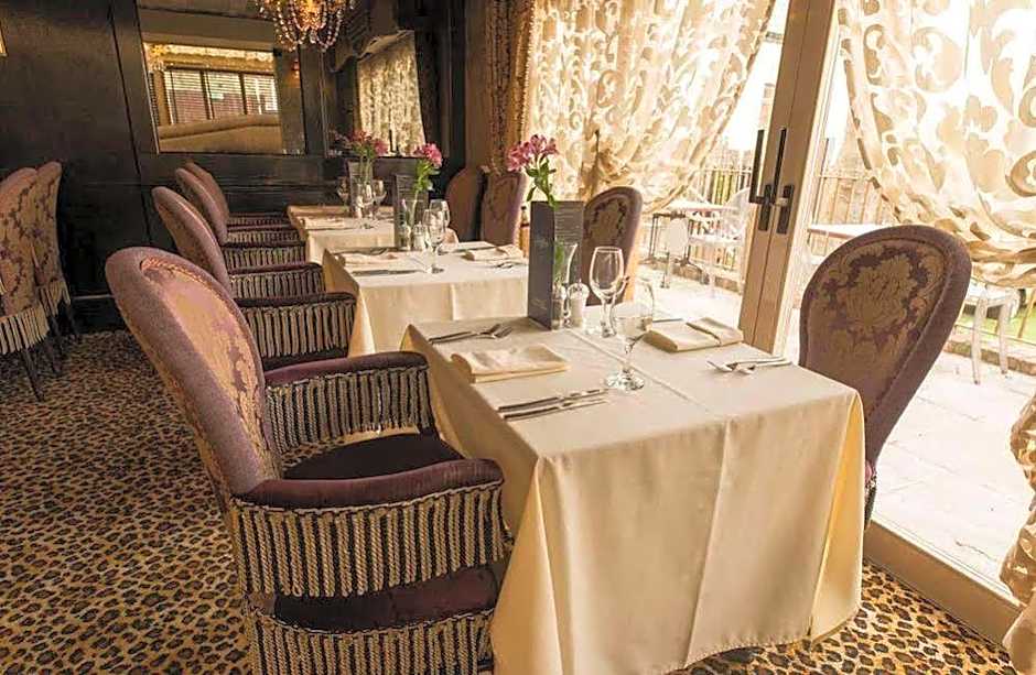 OYO The Townhouse