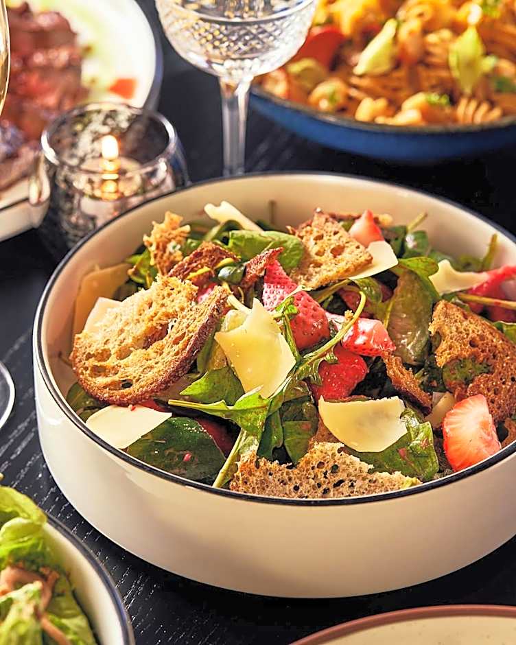 Detroit Foundation Hotel