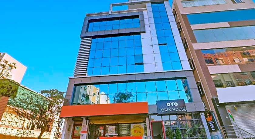 Super OYO Townhouse 1185 Rcc Pride – Hyderabad, 