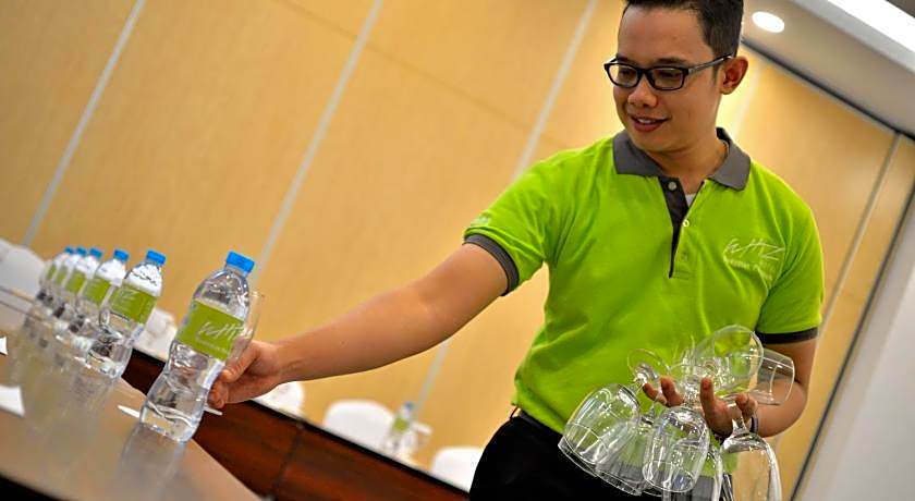 Whiz Hotel Sudirman Pekanbaru