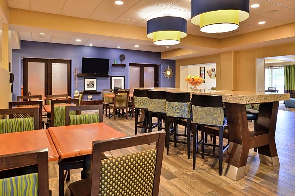 Hampton Inn By Hilton Harrisonburg-South