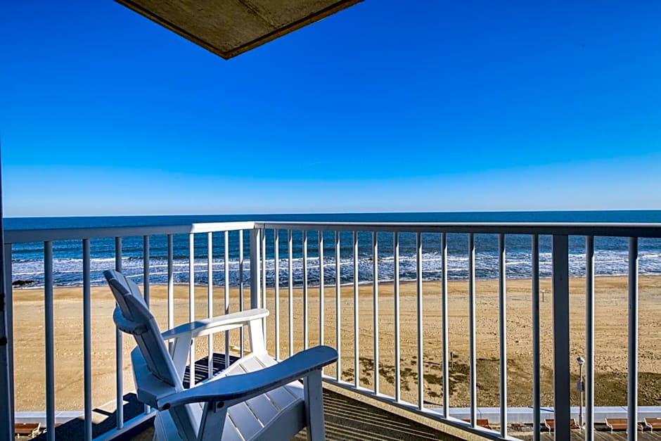 Commander Hotel & Suites