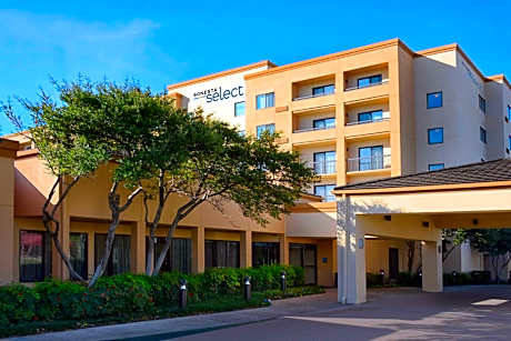 Sonesta Select Dallas Central Expressway