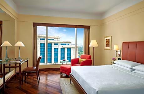 King Room with Pool View