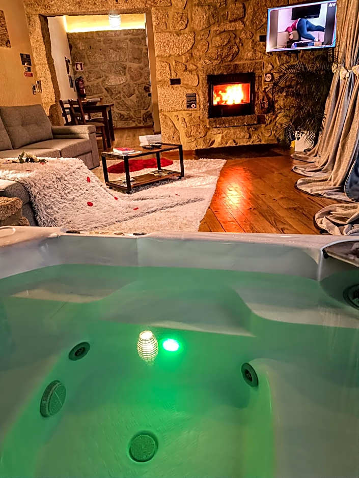 Casa Favo de Mel - Jacuzzi Privado & Lareira - Piscina