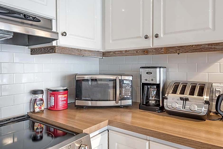 Breathtaking Lake View With Spa Chalet 360