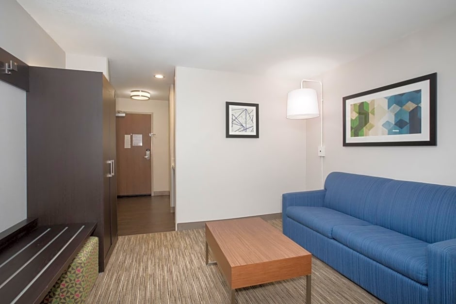 Holiday Inn Express Hotel & Suites Longmont, an IHG Hotel