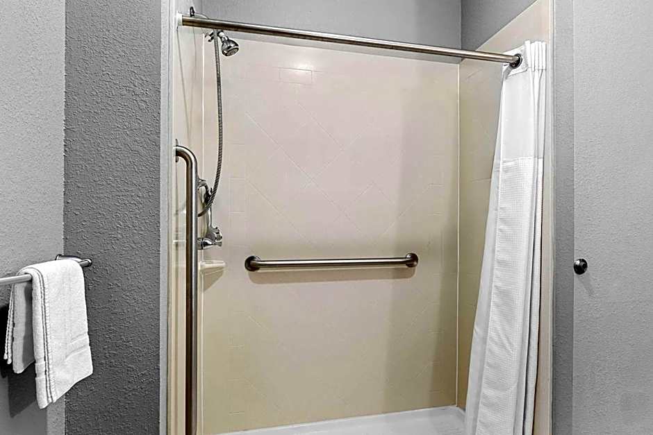 Best Western Plus Magee Inn & Suites