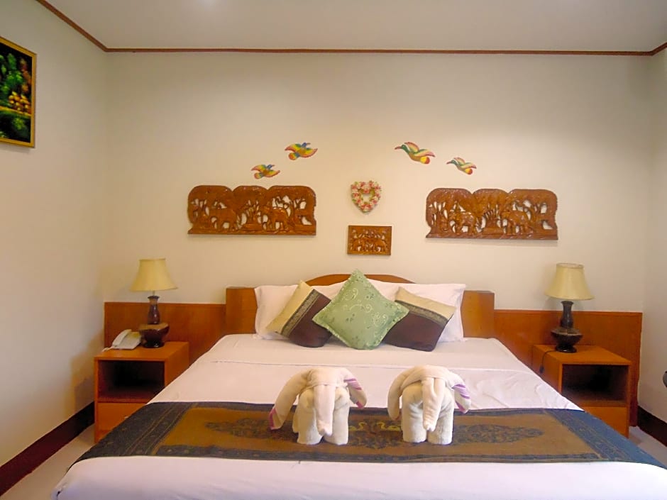 Ngamta Hotel