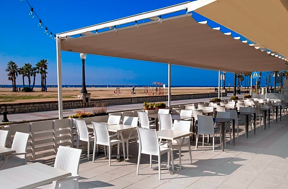 Hotel Brisamar Suites