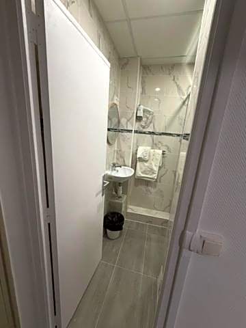 CITY PARC HOTEL - Proche Paris Nord & CDG Aéroport - Parc des Expositions