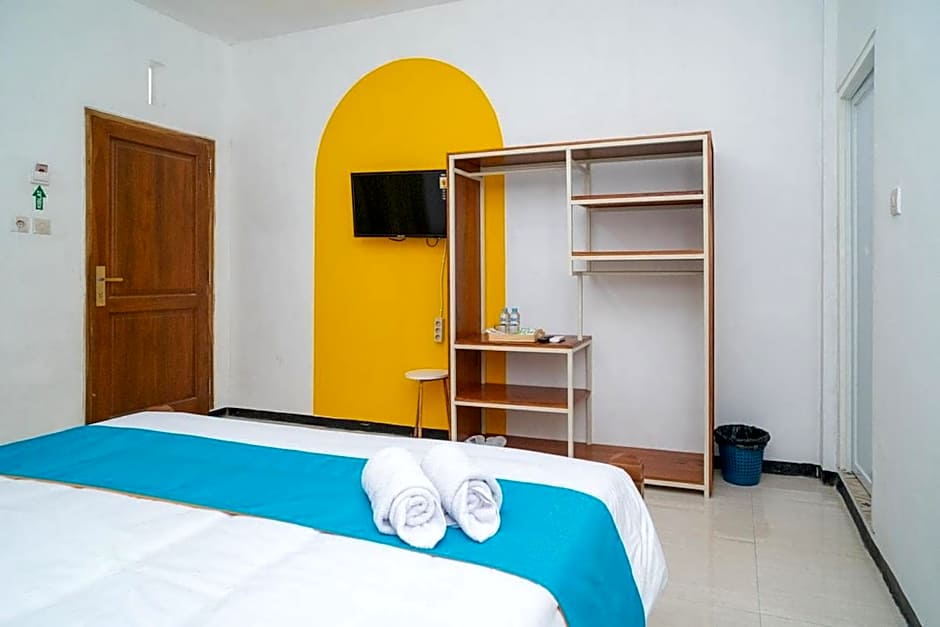 Sans Hotel Queen Batu