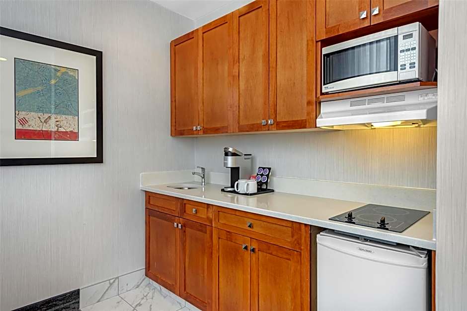 Best Western Plus Suites Downtown