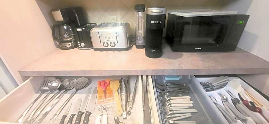 Cozy Home Close to Attractions in Niagara Falls