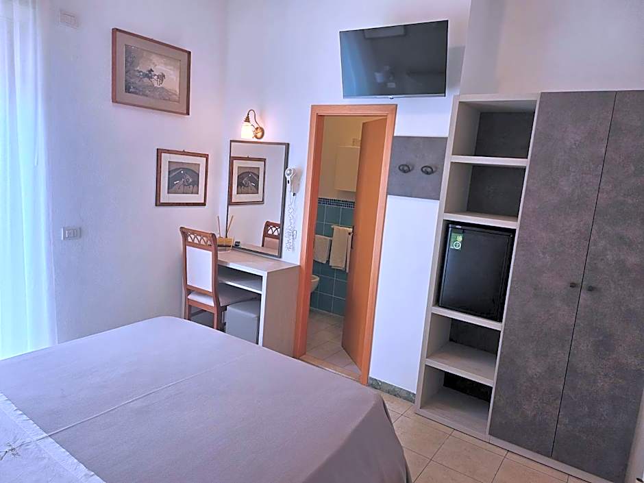 Hotel Ariella