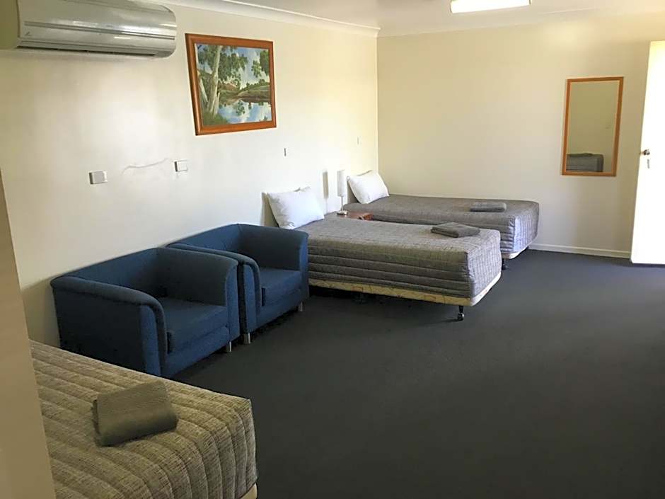 Charleville Waltzing Matilda Motor Inn
