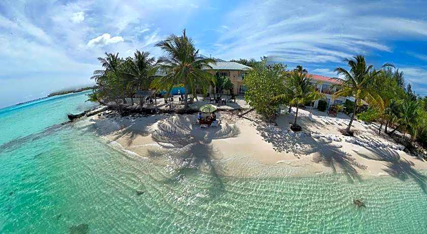 Crown Beach villas - direct access to bikini beach