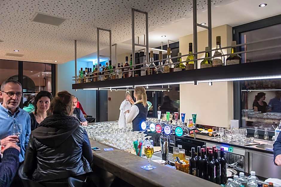 Hotel one66 (free parking garage)