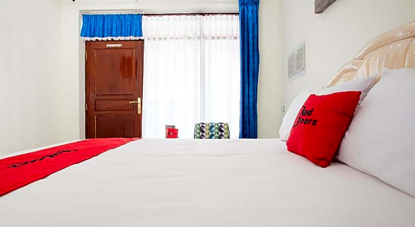 RedDoorz @ Panglima Sudirman Probolinggo