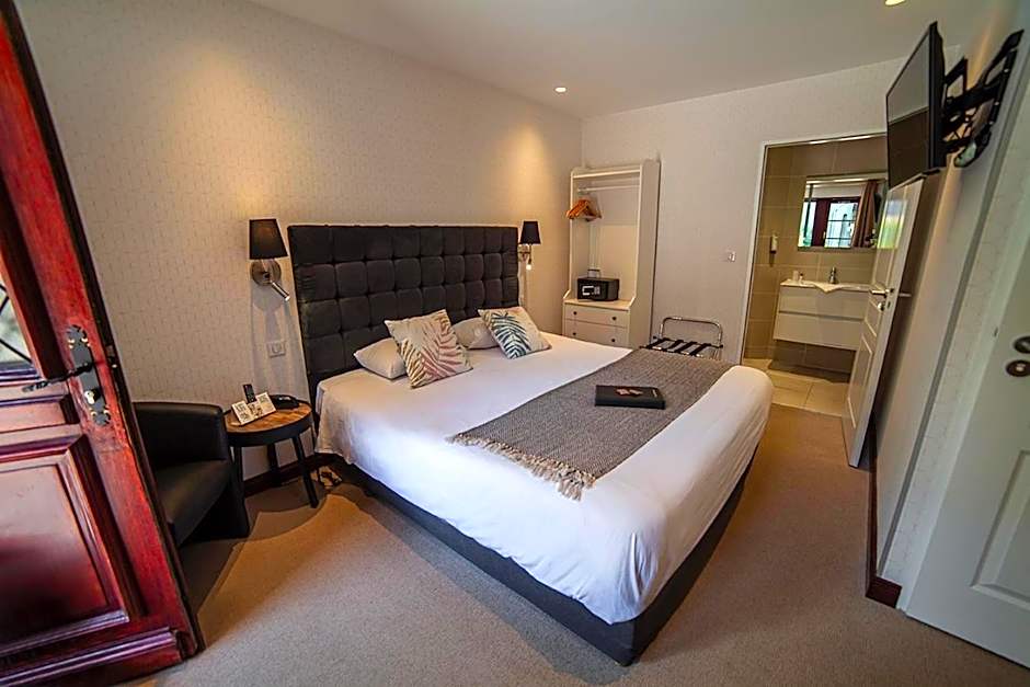 Logis Hôtel & Restaurant - Les Hauts de Montreuil