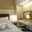 Golden City Center Suites