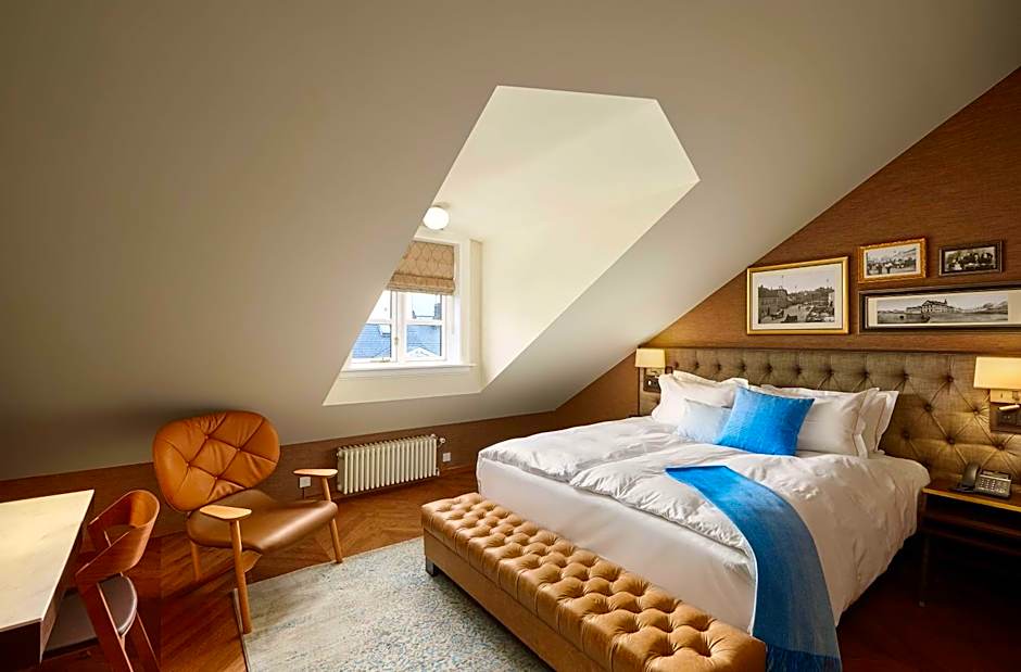 Reykjavik Consulate Hotel, Curio Collection by Hilton