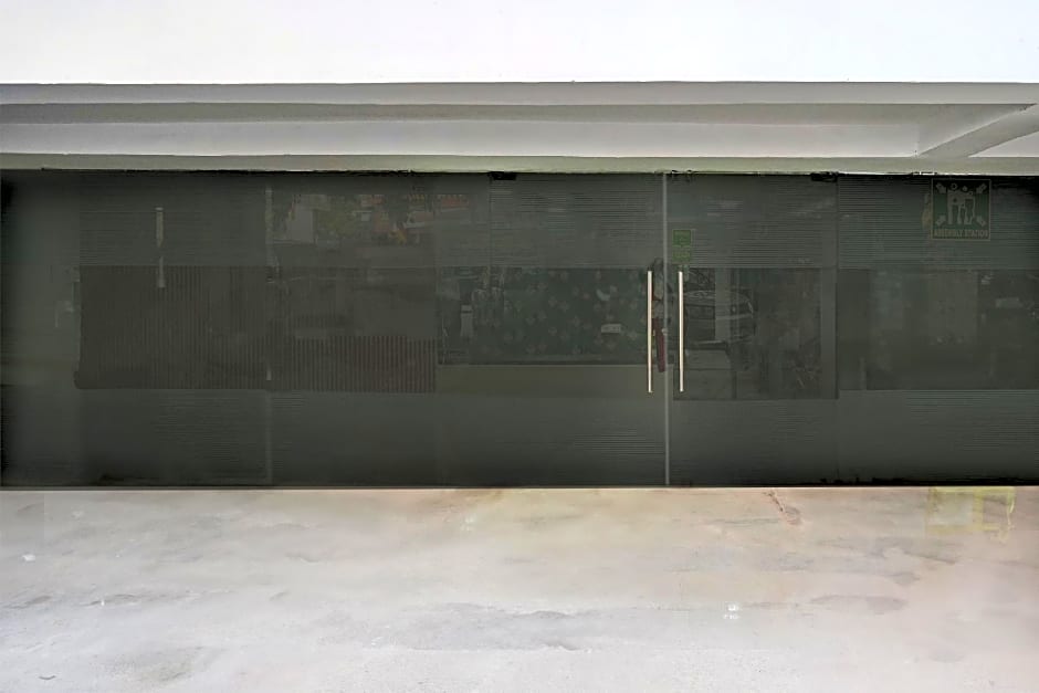 Townhouse Hotel Lotus Palace