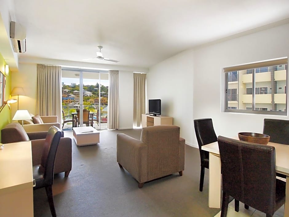 Oaks Townsville Gateway Suites