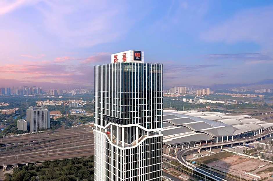 Radisson RED Guangzhou South Railway Station