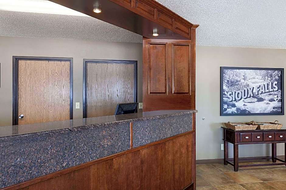 Super 8 by Wyndham Sioux Falls/41st Street