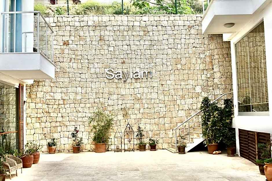 Saylam Suites