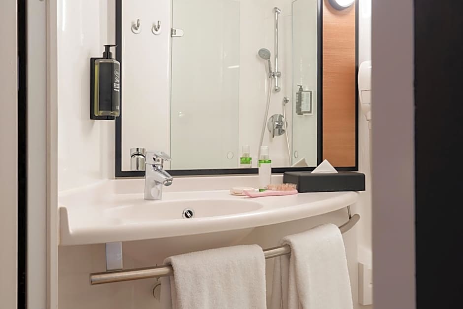 Ibis Geneve Petit Lancy Hotel