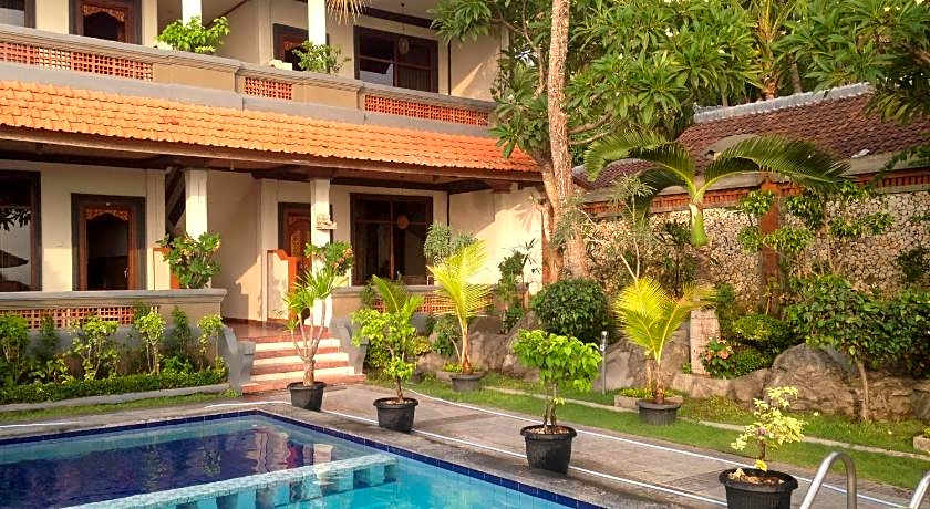 Dewa Bharata Bungalows Candidasa