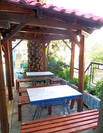 Artemis Studios & Apartments